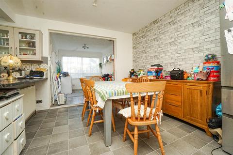 5 bedroom semi-detached house for sale, Old London Road, Hastings