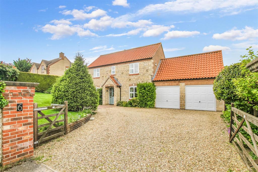 Grantham Road, Navenby 4 bed detached house for sale £425,000