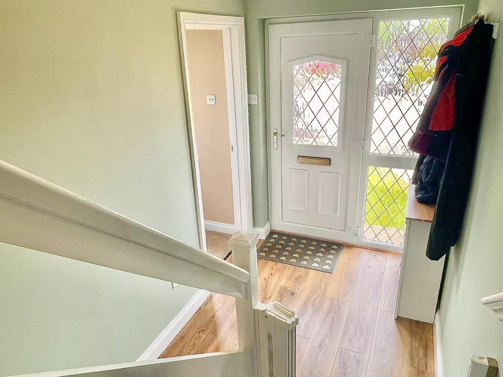 Hunt Close, Brixworth... 3 bed semidetached house for sale £300,000