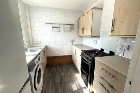1 bedroom house to rent, North Drive, Brighton