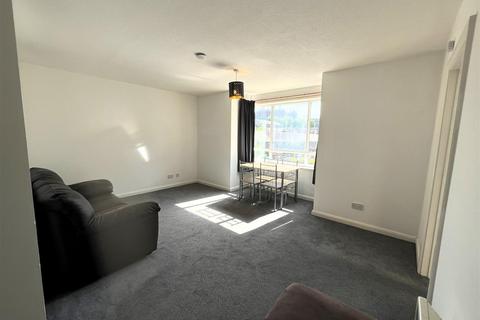 1 bedroom house to rent, North Drive, Brighton