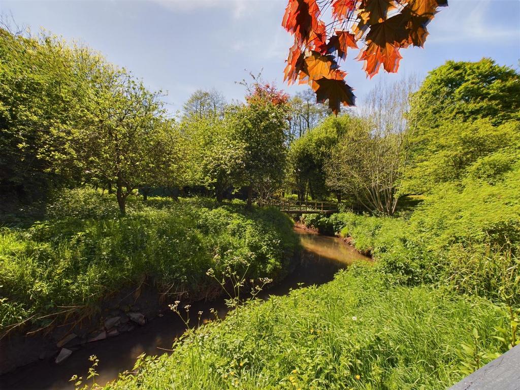 CAM02803 G0-PR0084-STILL011.jpg