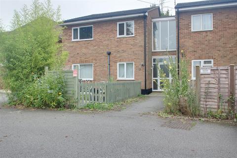 2 bedroom flat for sale, Marsworth Road, Pitstone