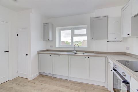 24 Hobbes Close, Malmesbury, SN16 0DA