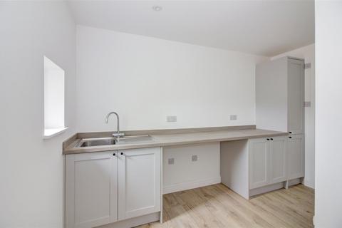 24 Hobbes Close, Malmesbury, SN16 0DA