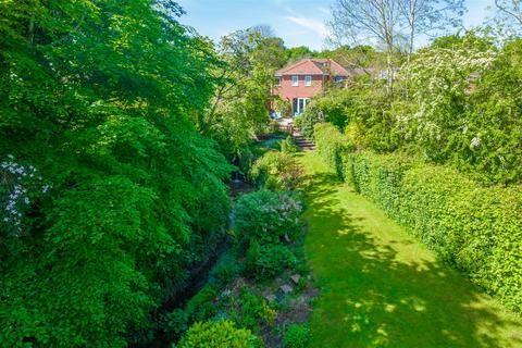 4 bedroom detached house for sale, Meadow Road, Malvern