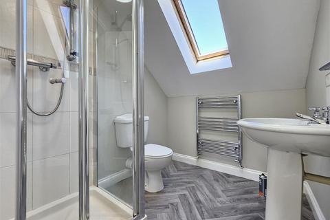 5 Lower Hillcrest, Perranporth, TR6 0JZ