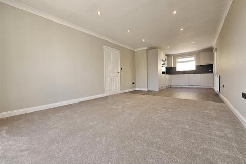 5 Lower Hillcrest, Perranporth, TR6 0JZ