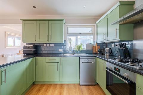 6 Canvey Close, Bristol, BS10 5DD