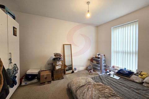 3 bedroom semi-detached house to rent, Sandal Avenue, Leicester LE4