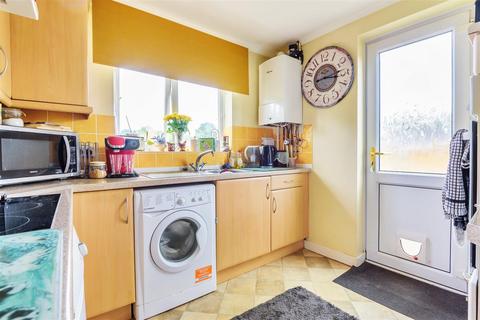 2 bedroom semi-detached house to rent, Ford Road, Tiverton