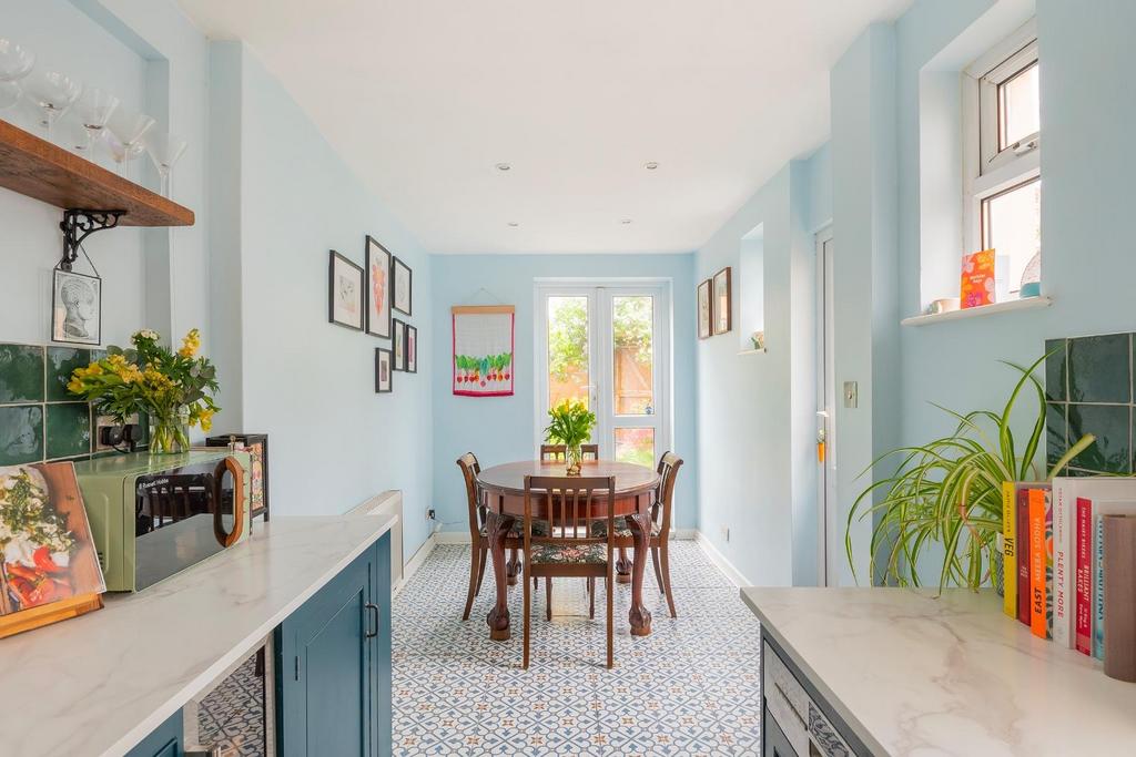 4 FS3 SP - Kitchen Diner G.jpg