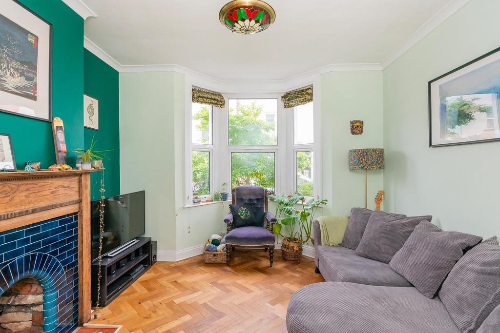 4 FS3 SP - Living Room C.jpg