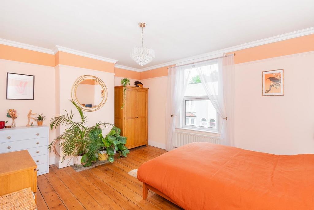 4 FS3 SP - Bedroom H.jpg