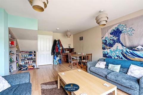 42 Signet Square, Coventry, CV2 4NZ