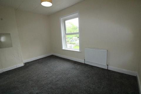 1 bedroom terraced house to rent, North Bank Road, Batley