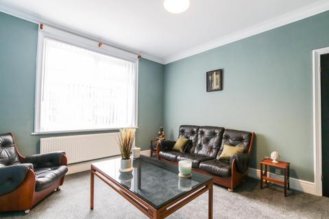 3 bedroom terraced house for sale, West Avenue, Forest Hall, NE12