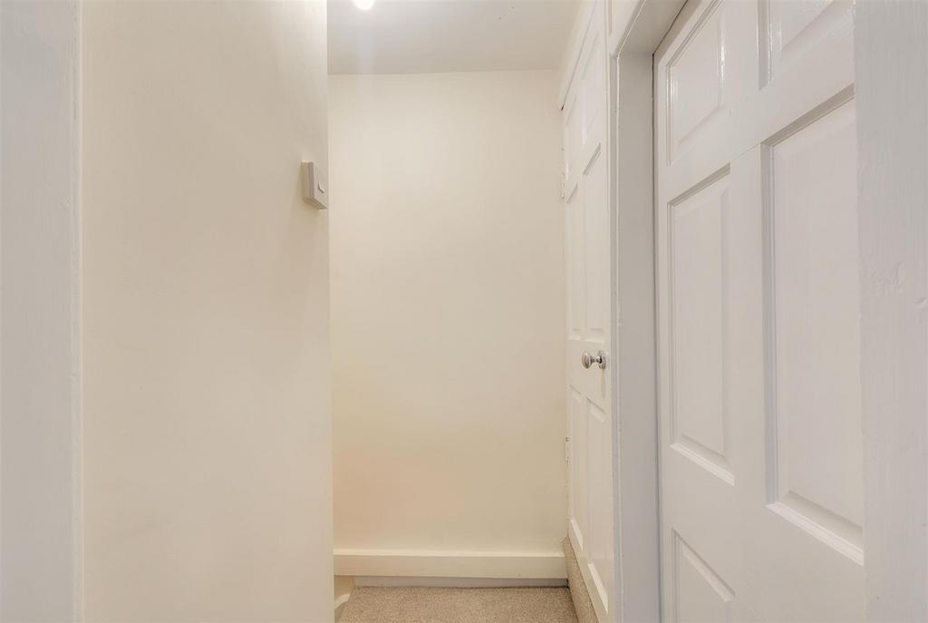 1st Floor Landing.jpeg