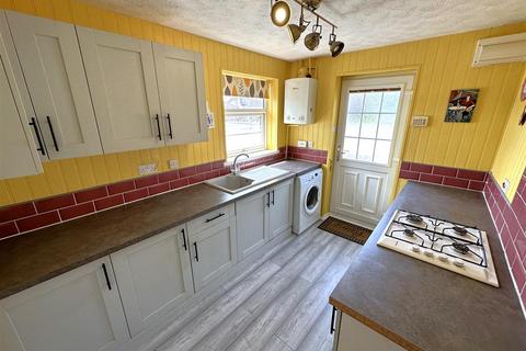 2 bedroom detached bungalow for sale, Honeysuckle Close, New Balderton, Newark