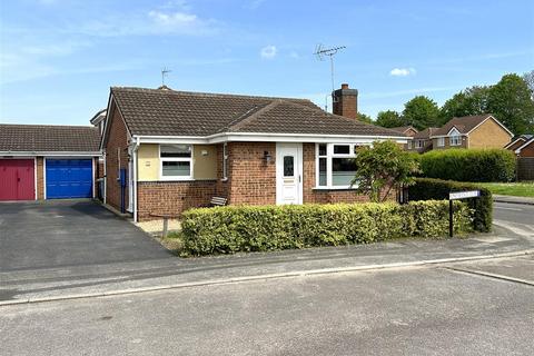 2 bedroom detached bungalow for sale, Honeysuckle Close, New Balderton, Newark