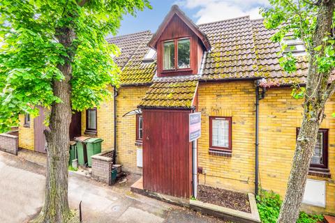 1 bedroom terraced house for sale, Victoria Road, Sutton