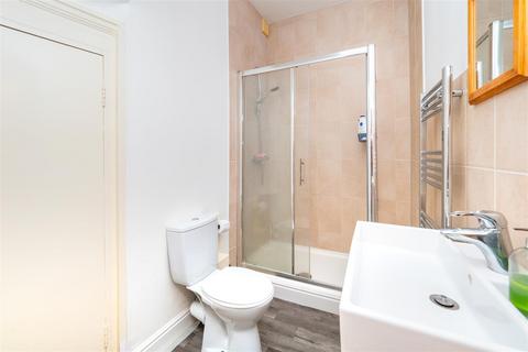 1 bedroom flat for sale, St. James Road, Sutton