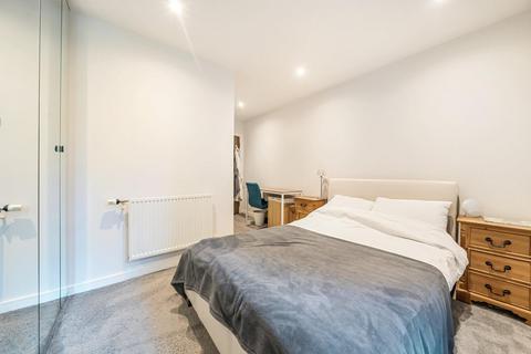 1 bedroom flat for sale, Nevis Court, Edgware HA8