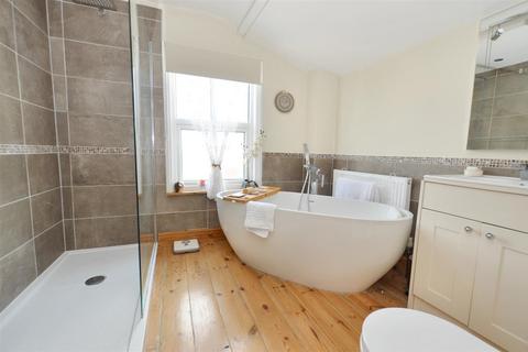 4 bedroom terraced house for sale, Holway Road new, Sheringham