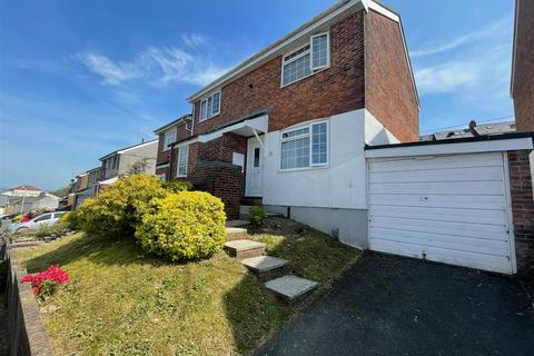 2 bedroom end of terrace house to rent, Distine Close, Plymouth PL3