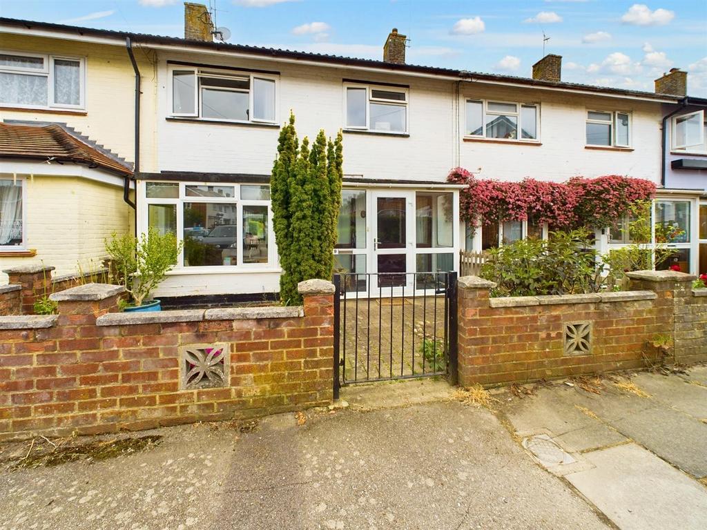 Patching Close, Crawley RH11 3 bed terraced house for sale £335,000