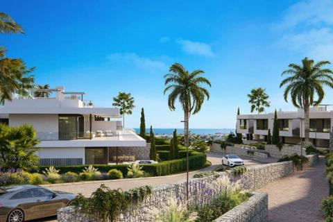 3 bedroom apartment, Marbella, Malaga, Spain