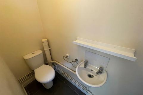 142 Avenue Road Extension, Leicester, LE2 3EH