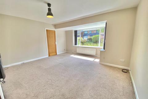 3 bedroom detached house for sale, Southfield Road, Almondbury, Huddersfield