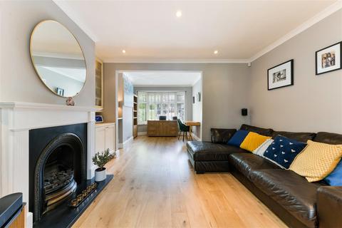 145 Ruden Way, Epsom, KT17 3LW