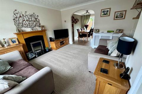 3 bedroom semi-detached house for sale, Prince Of Wales Road, Caister-On-Sea