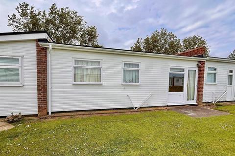 2 bedroom chalet for sale, Edward Road, Winterton-On-Sea