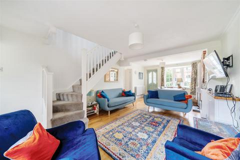 3 bedroom end of terrace house for sale, Rushett Close, Thames Ditton