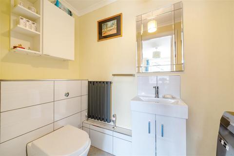 7 Rushett Close, Thames Ditton, KT7 0UR