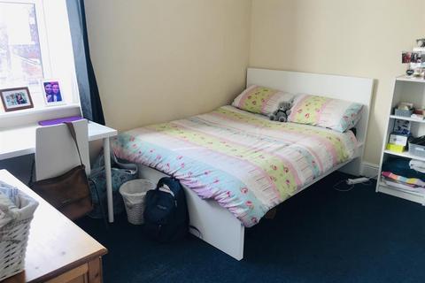 3 bedroom private hall to rent, Kildare Street, Middlesbrough, TS1 4RF