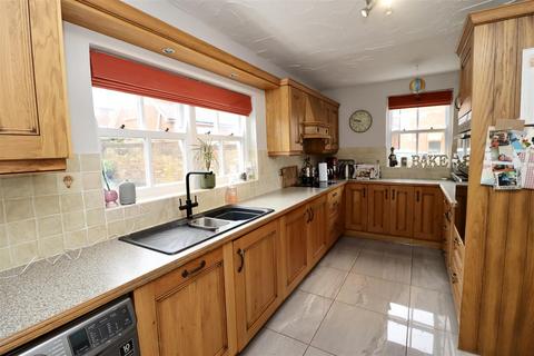 4 bedroom detached house for sale, South Newbald Road, North Newbald, York
