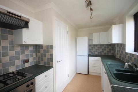 2 bedroom flat for sale, Abbotsbury Court, Horsham