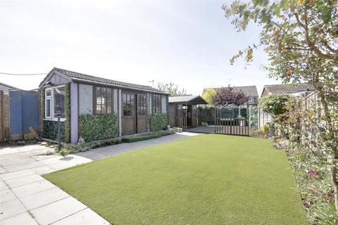 25 Barnards Drive, South Cave, Brough, HU15 2HL
