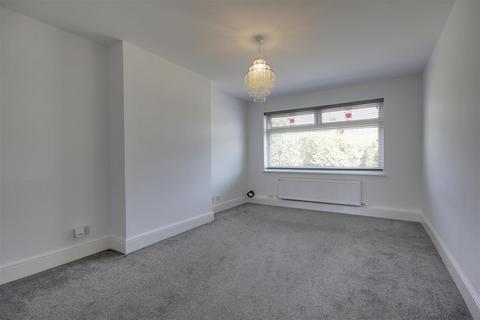 25 Barnards Drive, South Cave, Brough, HU15 2HL