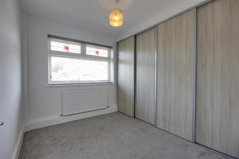 25 Barnards Drive, South Cave, Brough, HU15 2HL