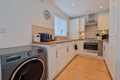 33 Dan Y Cwarre, Carway, Kidwelly, SA17 4JA