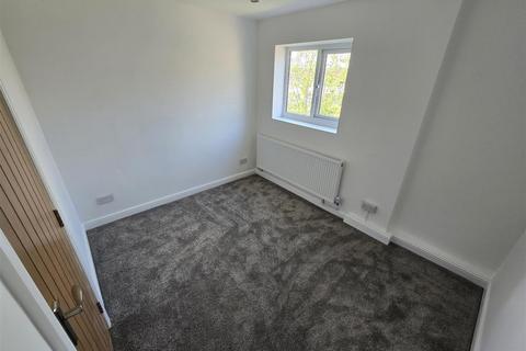 1 bedroom flat to rent, Bury Old Road, Prestwich, Greater Manchester