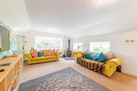 4 bedroom detached house for sale, Laddingford