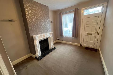 2 bedroom terraced house to rent, 19 NorthgateHessle