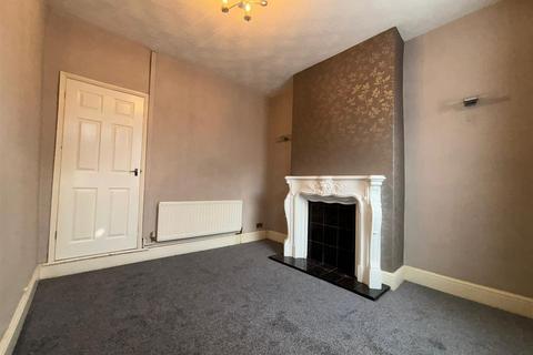 2 bedroom terraced house to rent, Northgate, Hessle