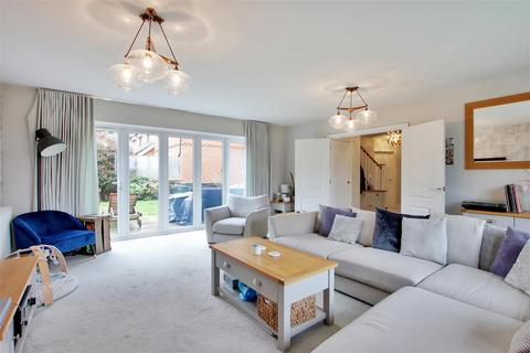 5 bedroom detached house for sale, Burton Avenue, Leigh, Tonbridge